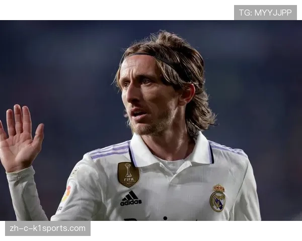 莫德里奇39岁高龄17场全勤 传球成功率92%展现大师风范 莫德里奇39岁高龄17场全勤 传球成功率92%展现大师风范